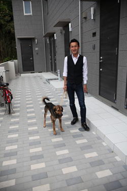 里見さんと保護犬のごまちゃん